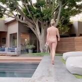 Chelsea Handler nude #0331
