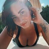 Demi Lovato голая #1371
