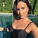 Demi Lovato голая #1392