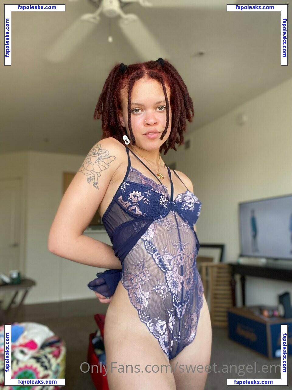 sweet.angel.ems nude photo #0064 from OnlyFans